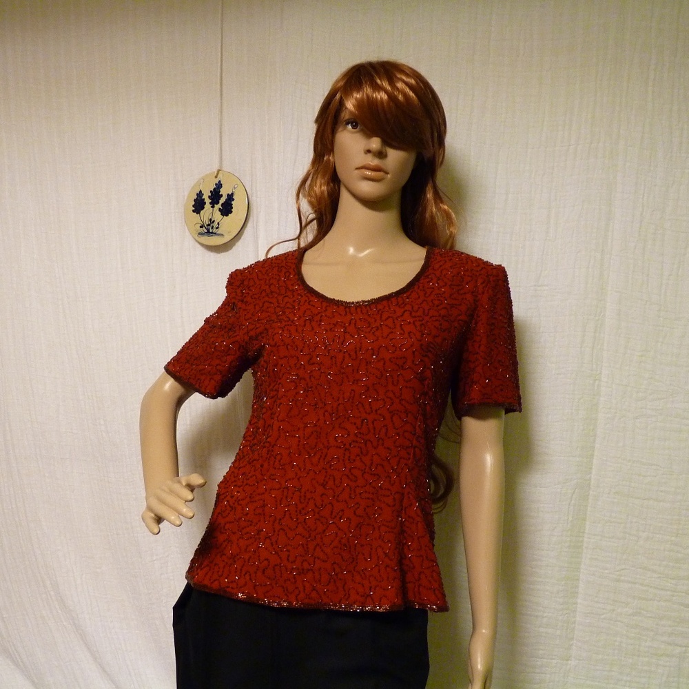 Red Beaded Formal Classic Top Size S Ikara